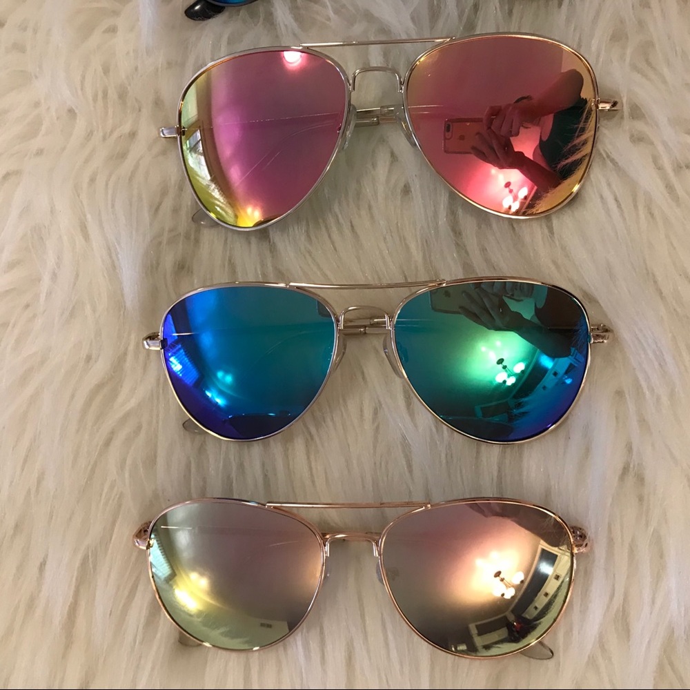 Blue Mirrored Aviator Sunglasses - Picture 4 of 8
